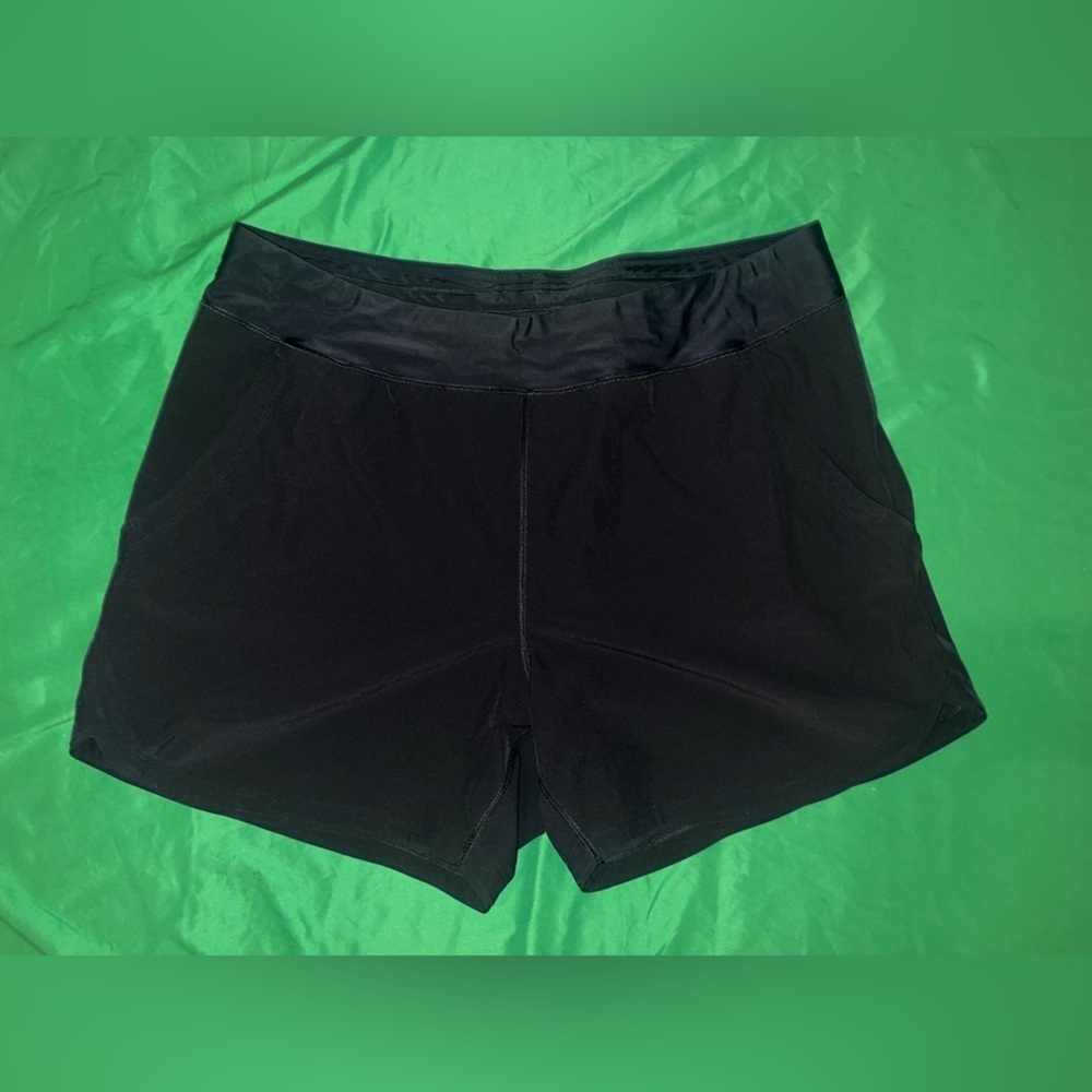 Lands End Black Athletic Shorts size 18